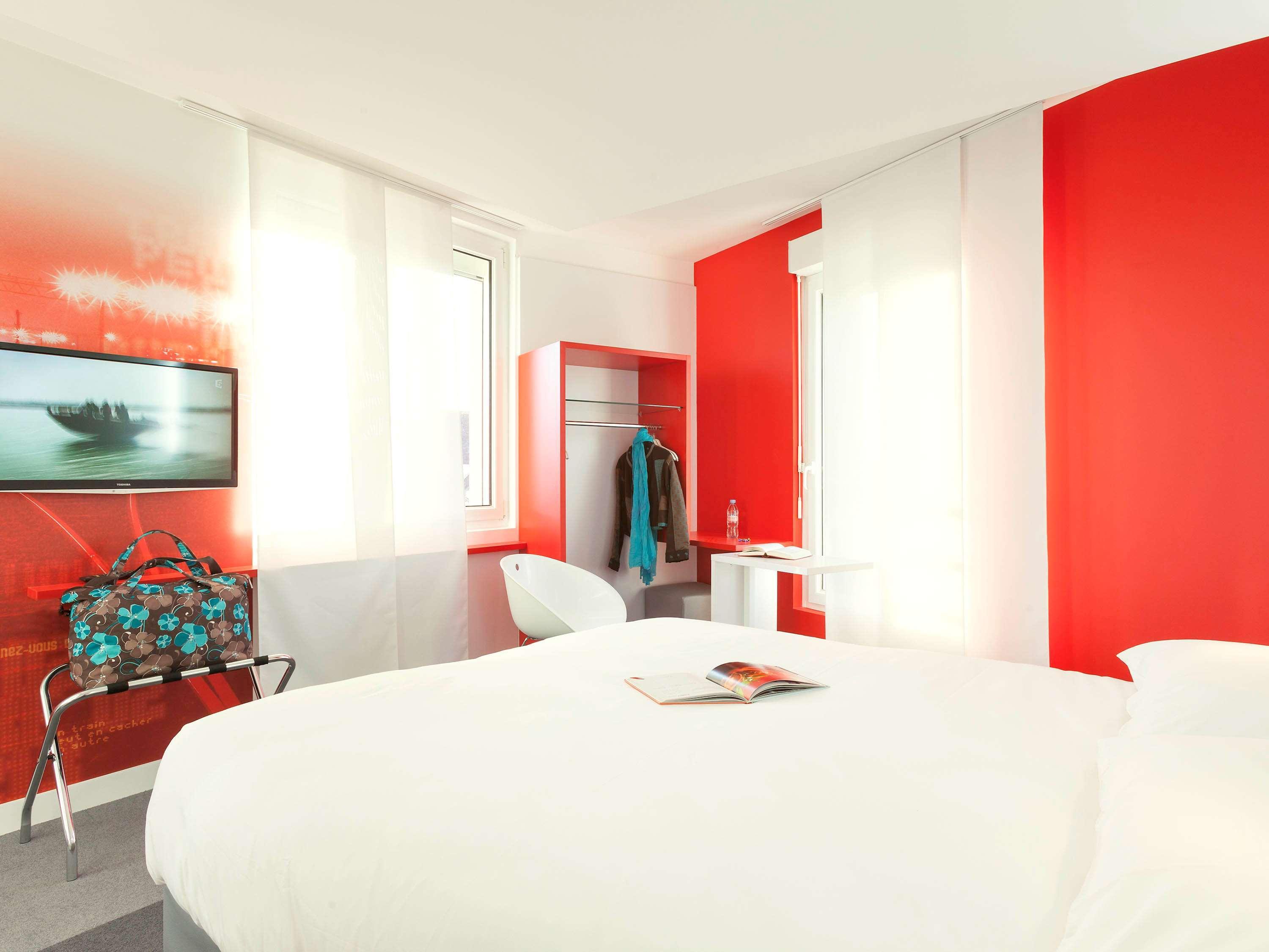 Ibis Styles Vannes Gare Centre Esterno foto