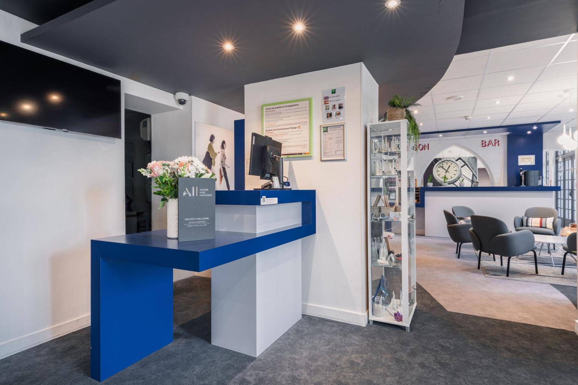 Ibis Styles Vannes Gare Centre Esterno foto