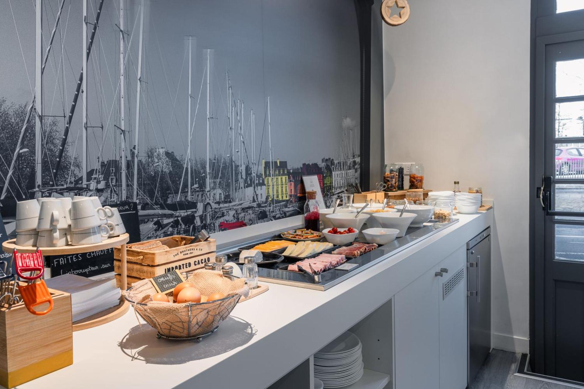 Ibis Styles Vannes Gare Centre Esterno foto