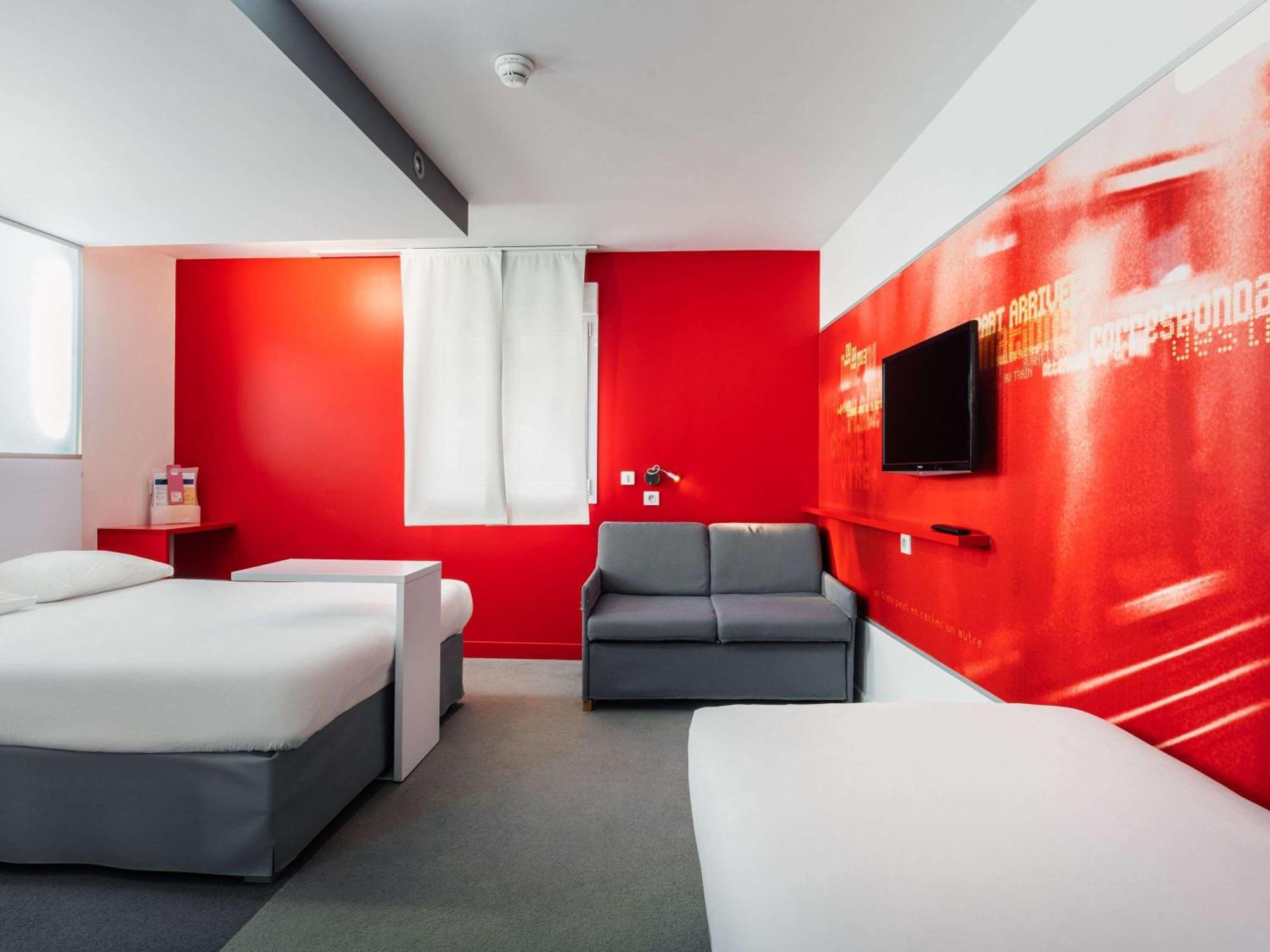 Ibis Styles Vannes Gare Centre Esterno foto